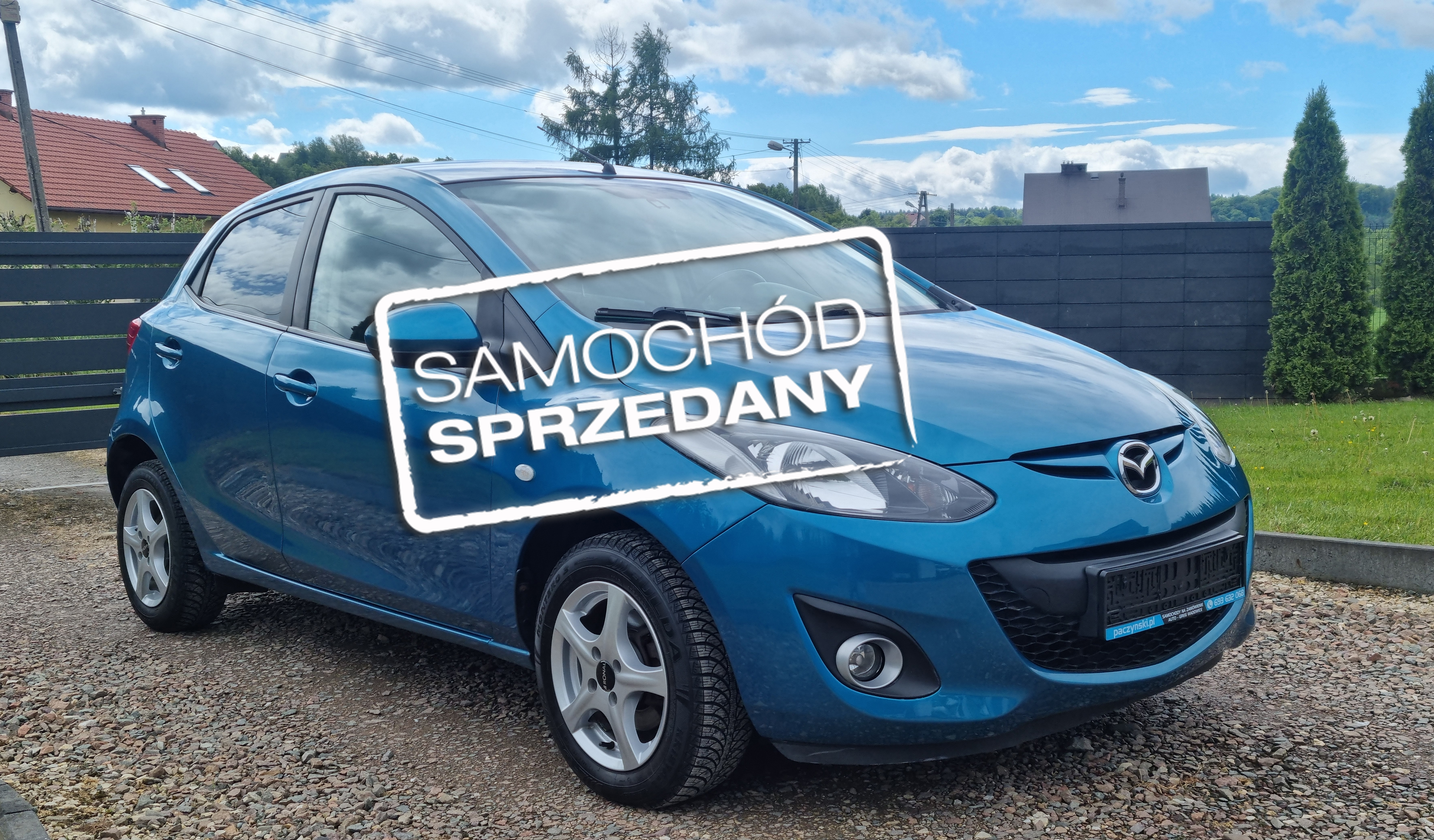 MAZDA 2